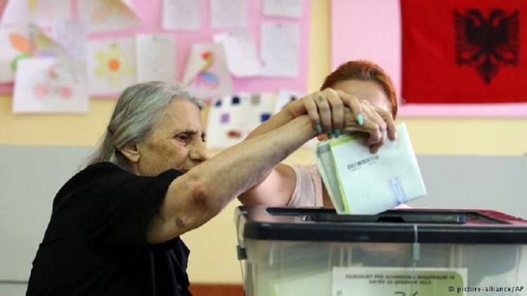 Post zgjedhjet lokale/ Në Laç sulmohet një qendër votimi, në Dibër arrestohet nënkryetari i PD