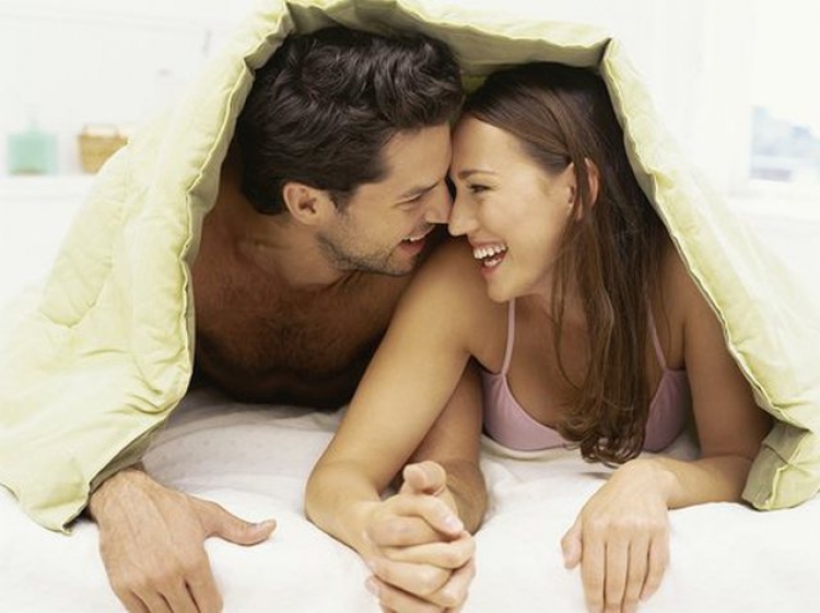 Ju kanë ndodhur juve? Njihuni me 6 gjërat e sikletshme që u ndodhin njerëzve gjatë marrëdhënies seksuale!