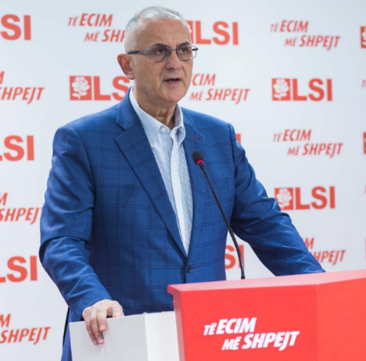 Lajm i fundit, Vasili dorëhiqet nga drejtimi i LSI