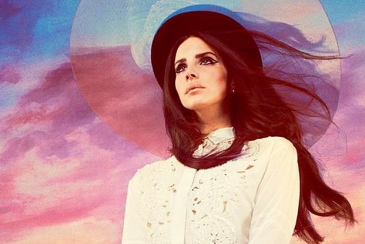 Lana Del Rey këndon për Coachella dhe na bën të ëndërrojmë [VIDEO]