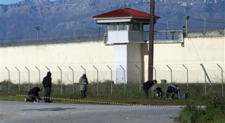 Pezullohen lejet për të burgosurit në burgun e Drenovës, shkak një i burgosur