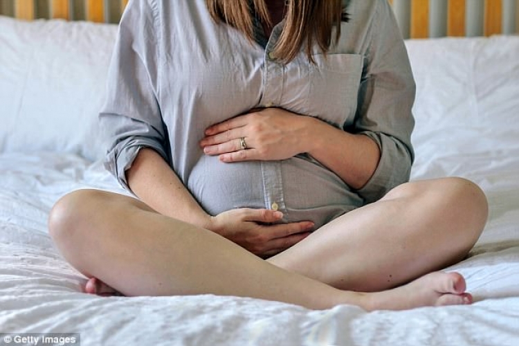 Shpresë për gratë me infertilitet. Për herë të parë vezët zhvillohen jashtë trupit