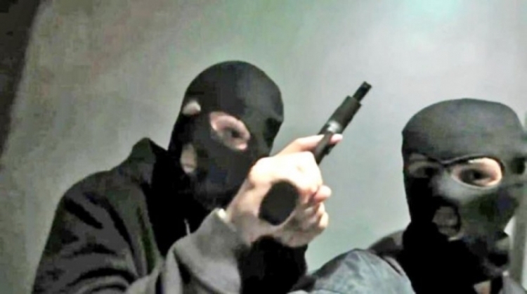 Delvinë, dy persona të maskuar kanë sulmuar një pikë bastesh, mbetet i plagosur Anxhelo Haderi 21-vjeç