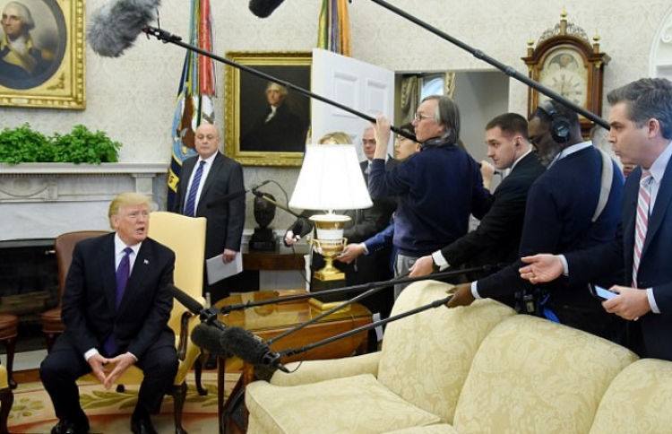 Presidenti Trump 'humb' durimin, nxjerr jashtë gazetarin e CNN[FOTO/VIDEO]