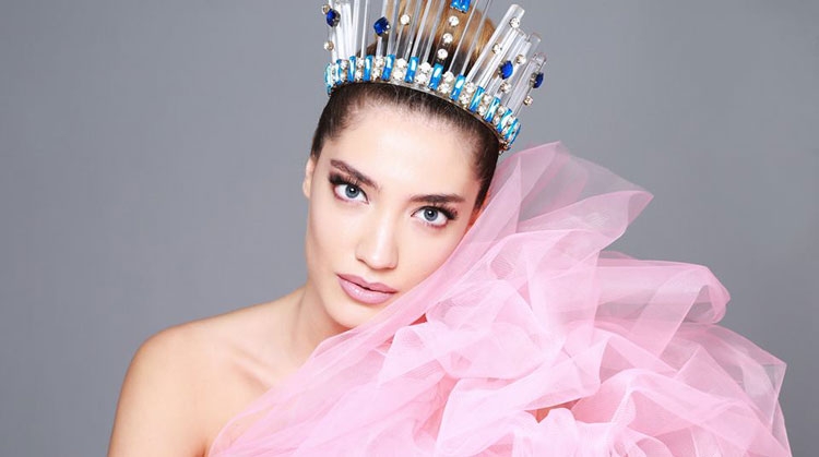 Bukuroshja shqiptare vlerësohet në Miss Universe