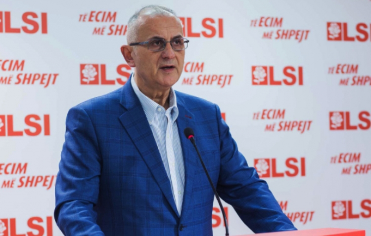 Vasili “sulmon” kryeministrin:  Edi Ramën e tallin keq edhe socialistët