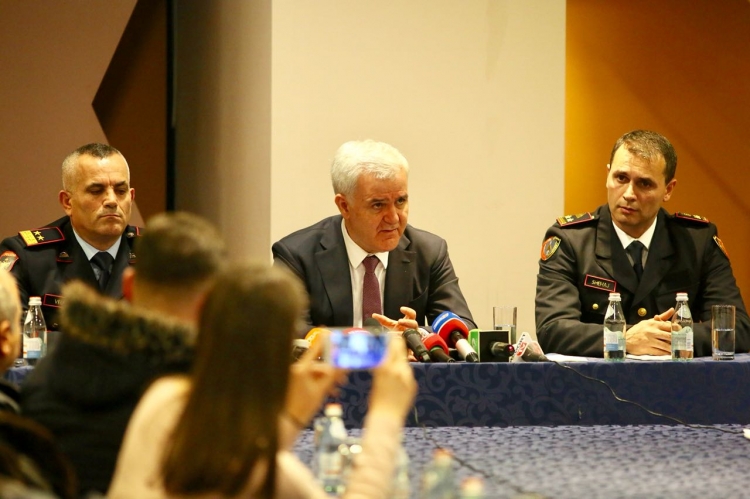 Xhafaj kritika policisë së Vlorës: Disa vrasje ende të pazbuluara