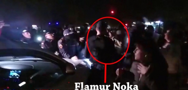 PROTESTA TE ASTIRI/ Policia përplaset me deputetin Flamur Noka, shikoni momentin kur përplaset në tokë