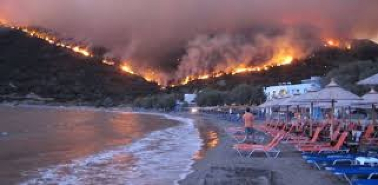Shkon në 4 numri i shqiptarëve të plagosur nga zjarret në Athinë
