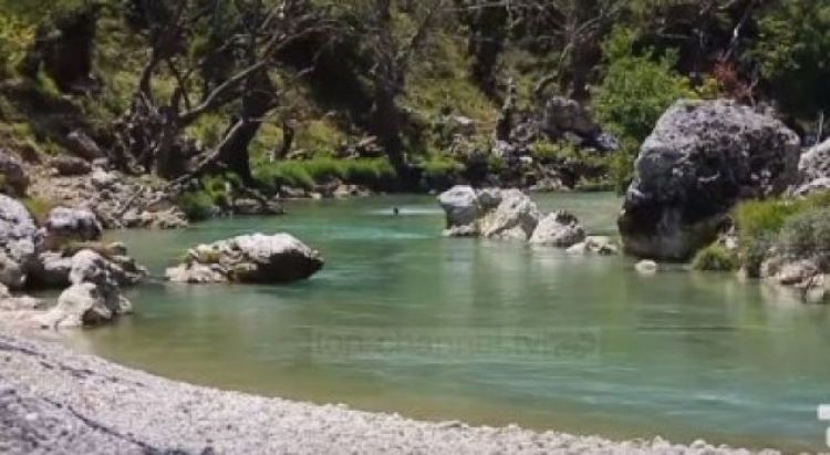 Konsiderohet i RREZIKSHËM! Në këtë lumë në Shqipëri mos tentoni të laheni