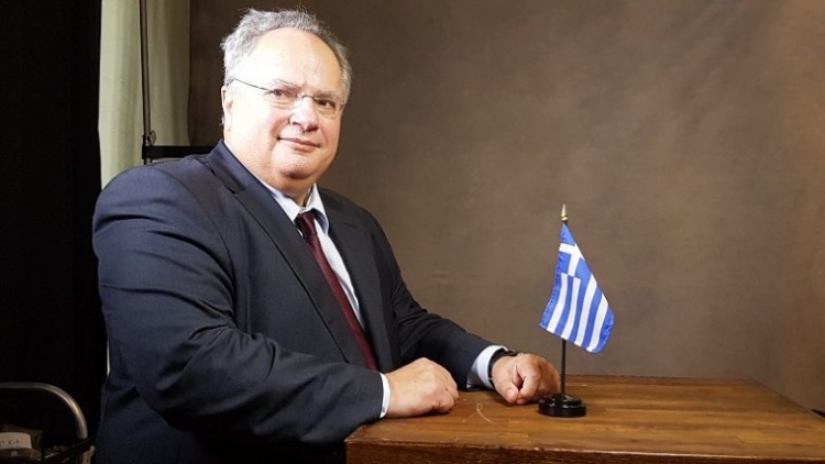 Kuti me gjak dhe plumba. Kërcënohet me vdekje ministri grek Kotzias