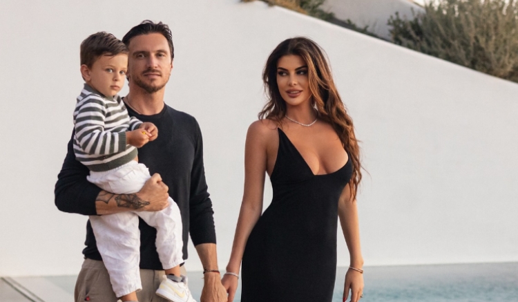 Angela Martini tregon për herë të parë arsyen e divorcit: Po luftonim kundër një...