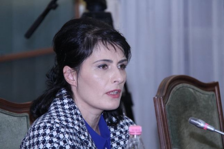 Pas Dritan Ginës, kryeprokurorja Arta Marku shkarkon nga funksioni drejtues Pali Deçollin në Prokurorinë e Fierit dhe Artur Ismailukaj në Prokurorinë e Kukësit