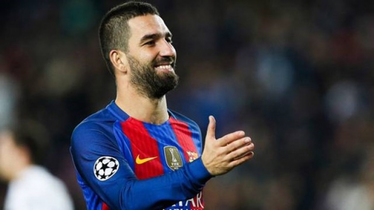 Arda Turan braktis Barcelonën për vendlindjen