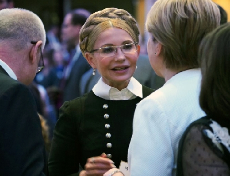 U dënua për korrupsion, por Tymoshenko rikthehet
