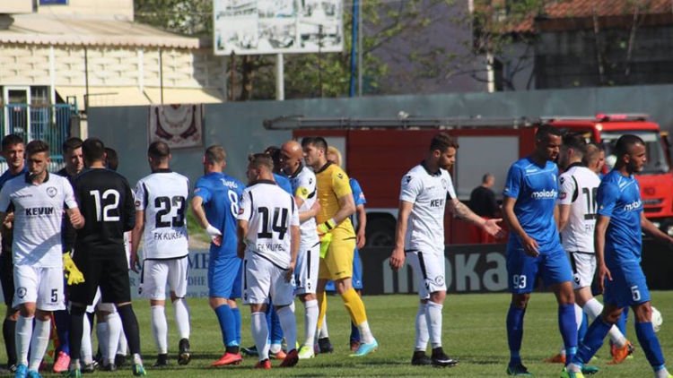 Kamza dhe Kukësi, nuk kanë “doganë”, shkëmbejnë kokë më kokë dy lojtarët në merkaton e janarit