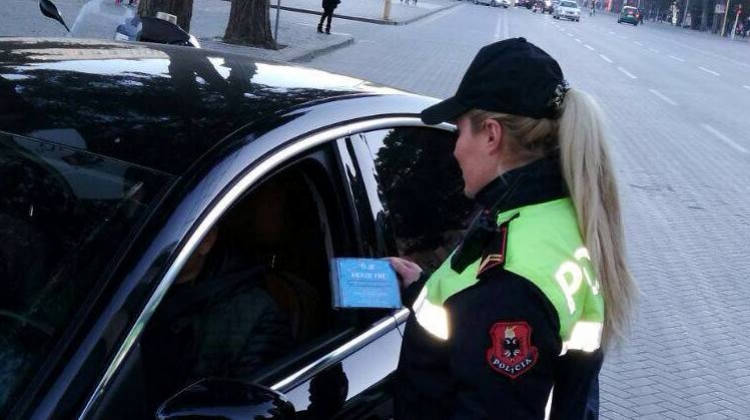 Policia e Tiranës ndalon drejtuesit e automjeteve për një kauzë të veçantë [FOTO]