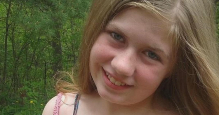 FBI në kërkim të 13-vjeçares së zhdukur. Prindërit e saj u gjetën të vrarë në shtëpi