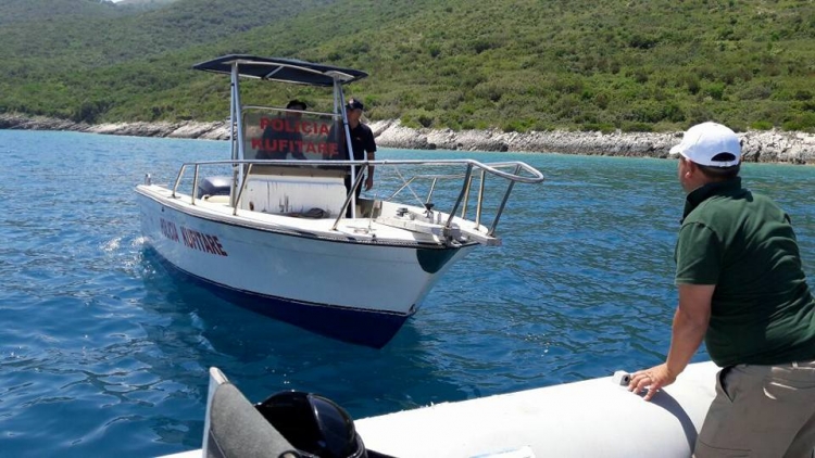 Vlorë, pronarët e mjeteve lundruese dalin në protestë: Po na rrezikoni bukën e fëmijëve