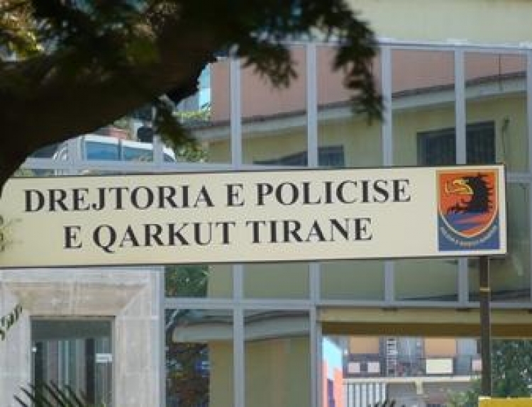 1 muaj braktis fëmijët, arrestohet nëna