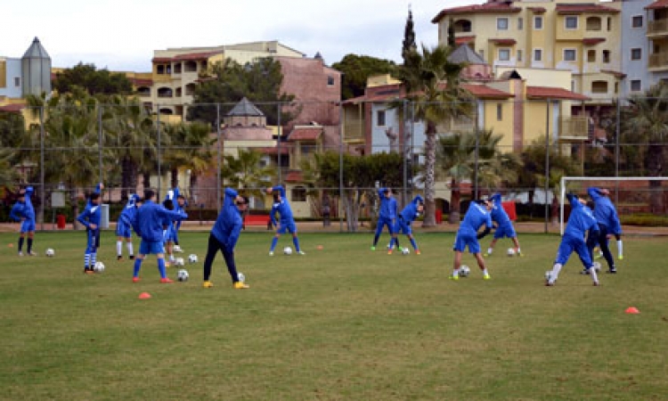 Tirana dënohet nga FIFA