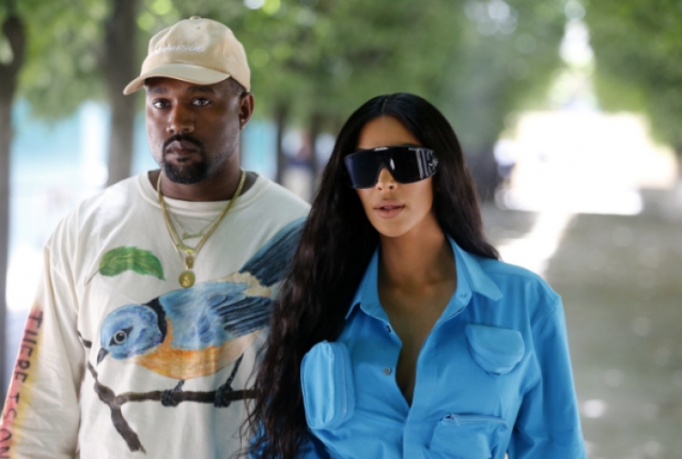 T’ia bësh fjalën dysh bashkëshortit! Kim Kardashian rezufon Kanye West për...[FOTO]