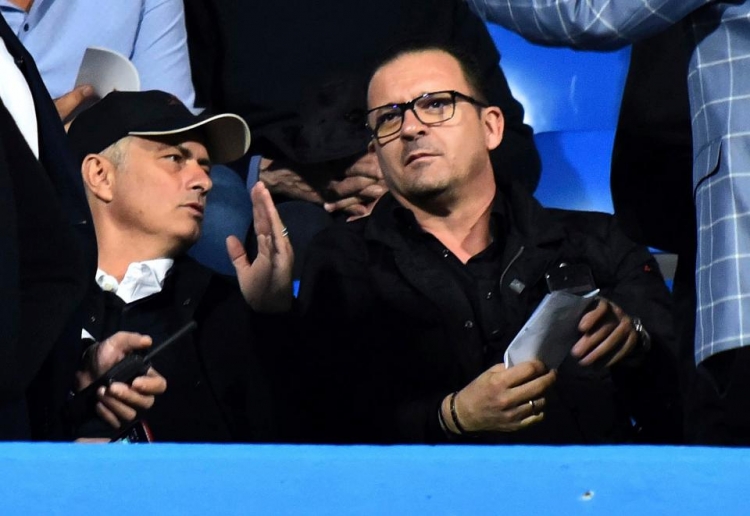 Jose Mourinho shfaqet në Podgoricë, nën “lupën” e tij janë dy lojarë serb...