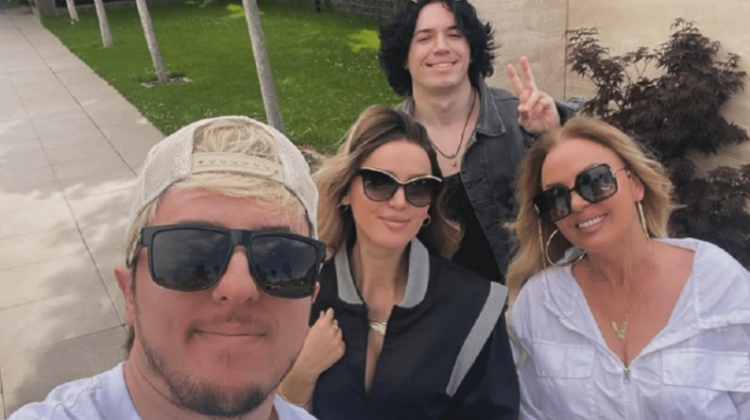 7 vite pa asnjë kontakt, vendimi i Malit për mos të takuar të atin, vjen reagimi i nënës dhe motrës së tij