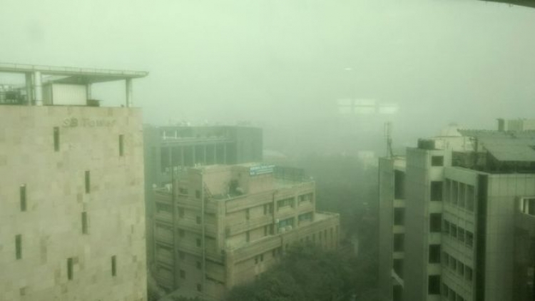 Banorët në panik. 'Smogu vdekjeprurës' pushton kryeqytetin