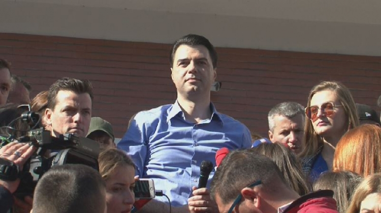 Mbyllet protesta e opozitës/ Basha: Dita e dytë e zgjimit kombëtar