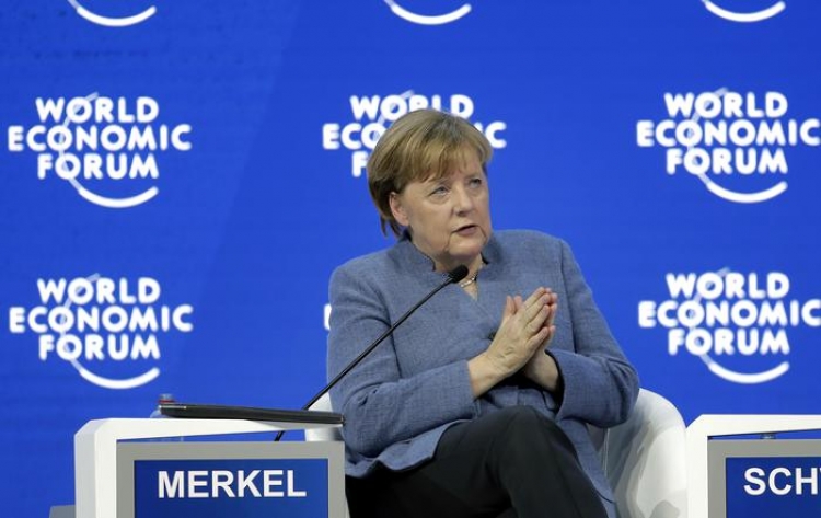 Davos, Merkel kritika Trump: U harrua historia, të refuzojmë izolimin