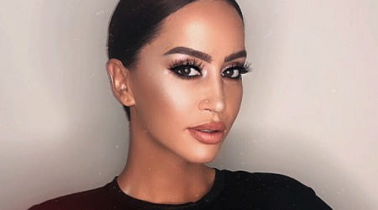 Dafina Zeqiri nuk fshihet më, publikon foton romantike me partnerin e saj