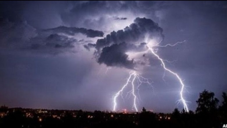 Shkodër/ Bie rrufeja në Dajç, plagosen 3 anëtarë të një familjeje