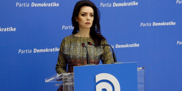 Pasi hedh votën e saj, Grida Duma e bën publike në Facebook [FOTO]