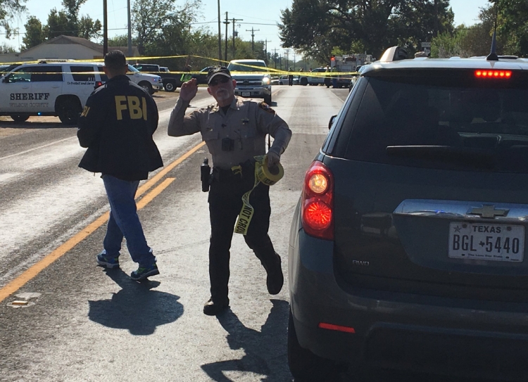 Rëndohet bilanci i viktimave pas sulmit në kishë në Teksas/Të paktën 27 të vdekur