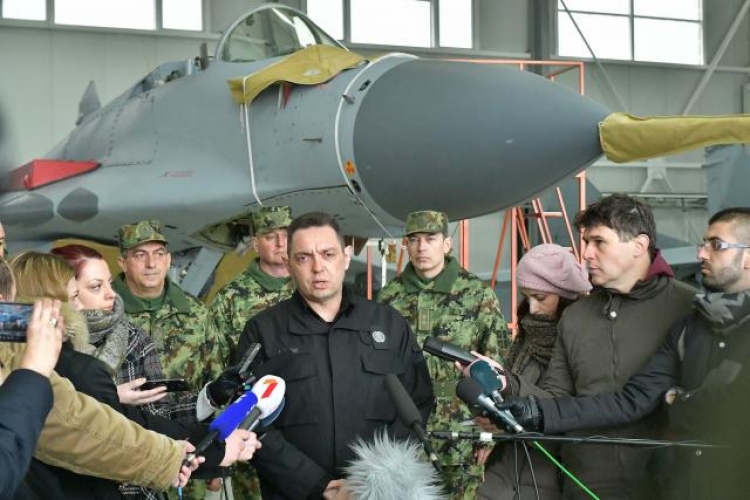 Ushtria serbe do të marrë dy aeroplanë nga Rusia