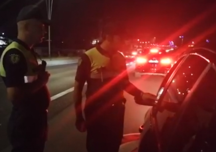 I dehur dhe me 140 km/h në Tiranë-Durrës, bie në grackën e policisë [VIDEO]