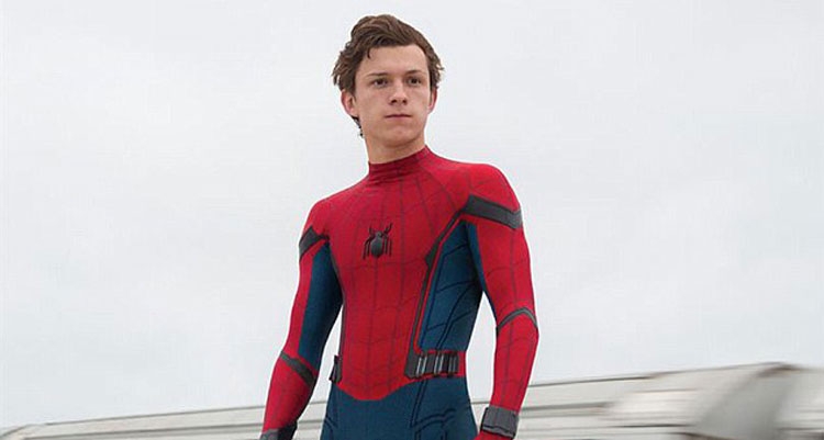 Nuk do ta besoni se çfarë ka hequr Tom Holland për të bërë rolin e Spider-Man! [FOTO]