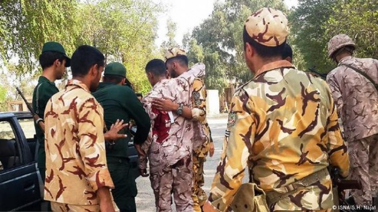 Sulmi vdekjeprurës me armë në paradën ushtarake të Iranit