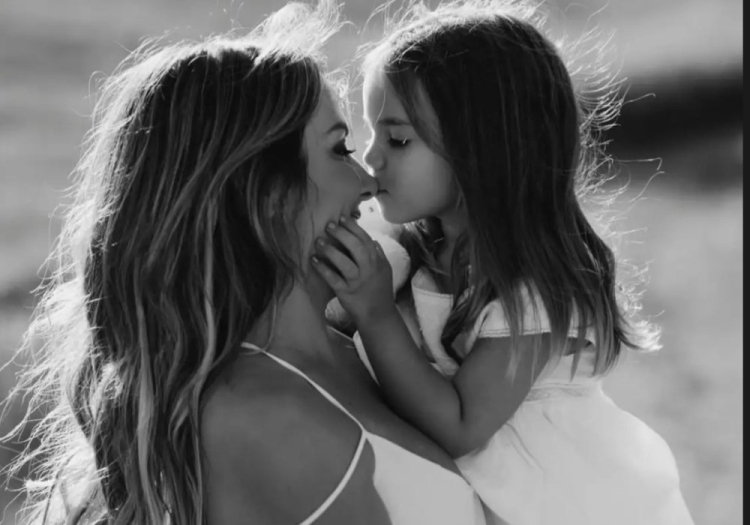 Arbana Osmani me një rrëfim ndryshe nga herët e tjera: E kam dënuar veten që u mërzita kur...