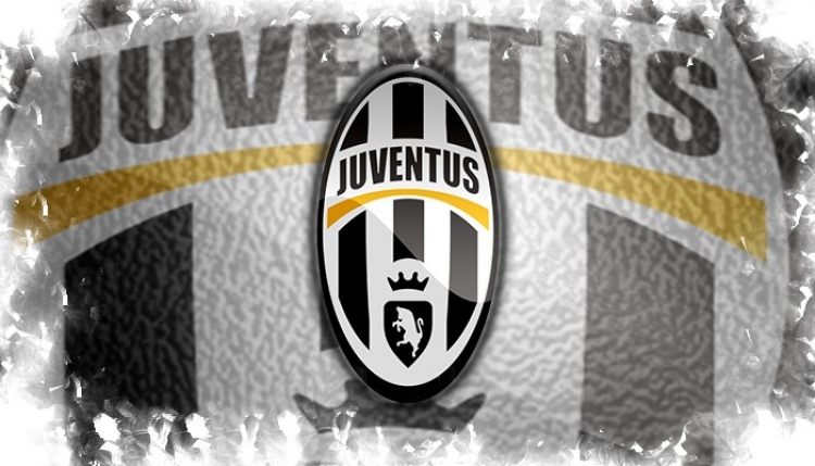 Juventus përgatit goditjen e madhe të merkatos