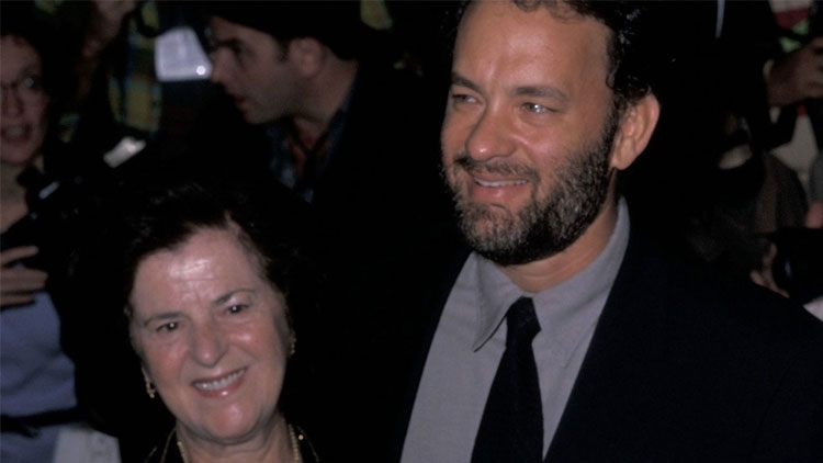 Tom Hanks ndahet nga nëna, mes fjalëve prekëse dhe fotos nga rinia e saj [FOTO]