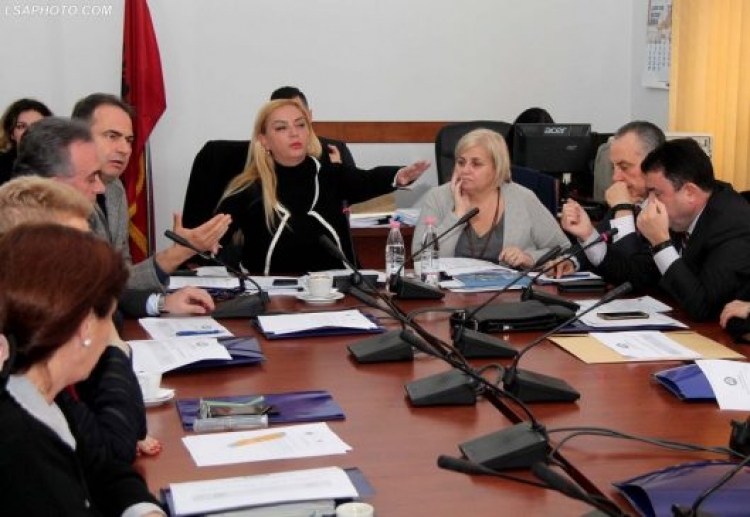 PS bojkoton Komisionin e Mediave, Albana Vokshi: 