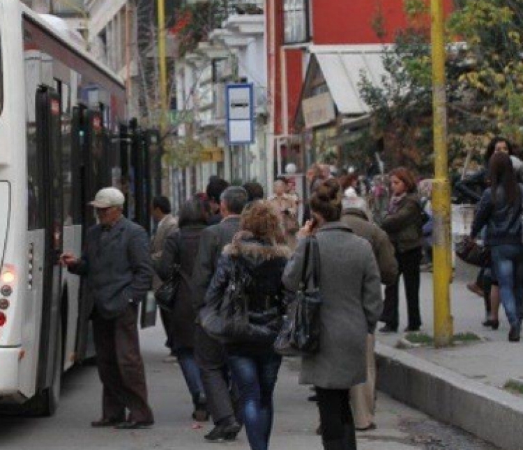 Arrestohet faturino i urbanit në Tiranë, vodhi xhiron ditore dhe disa abone
