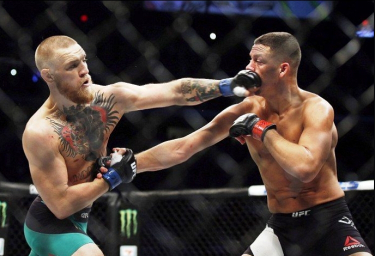 Mbreti u rikthye! Conor McGregor triumfon dhe hakmerret ndaj Nate Diaz [FOTO]