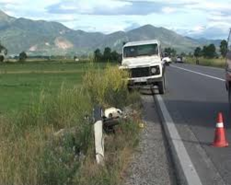 Tragjike, dy të rinj humbin jetën në aksin Lezhë-Shkodër