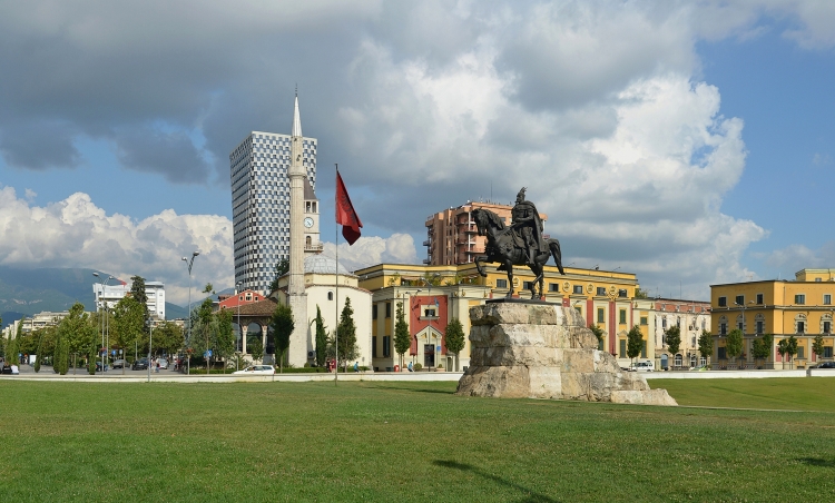 Parashikimi i motit/ Surpriza? Ja si pritet të hyjë muaji PRILL