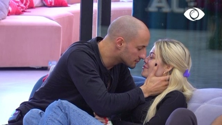 Një çift i ri Big Brother! Kristi i shpreh hapur pëlqimin Keisit, ja çfarë bëri për të
