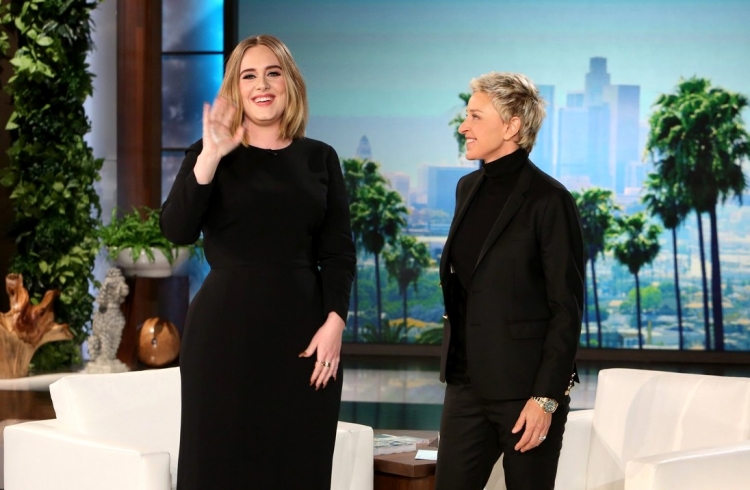 Adele ndreq gabimin në 'The Ellen Show'