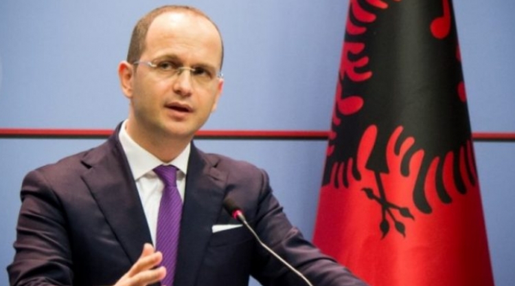 Meta nuk ia ka dekretuar ende largimin nga posti i ministrit, Ditmir Bushati tregon arritjet e tij!